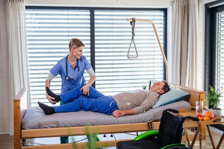 Rehabilitation for Patients in Bed marbella physio guerrero